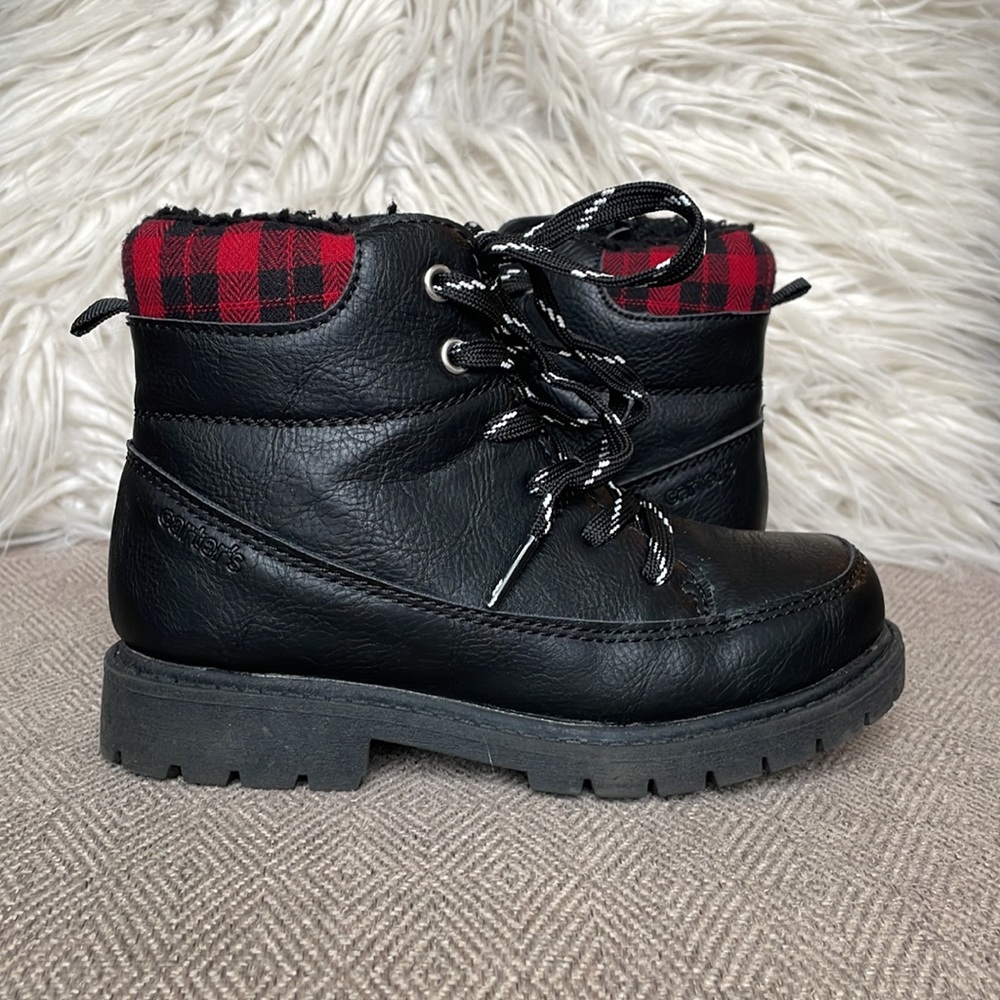 Carters Boots‎